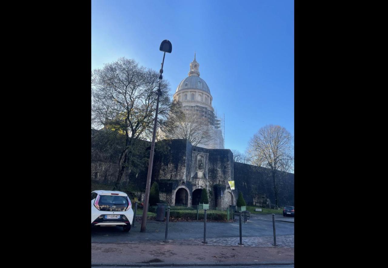Le Henry Au Coeur De La Vieille Ville Boulogne-sur-Mer Exterior foto